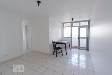 Apartamento à venda com 68m², 3 quartos e 1 vaga Apartamento à venda com 68m², 3 quartos e 1 vagaSala