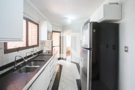 Apartamento para alugar com 198m², 3 quartos e 3 vagasCozinha