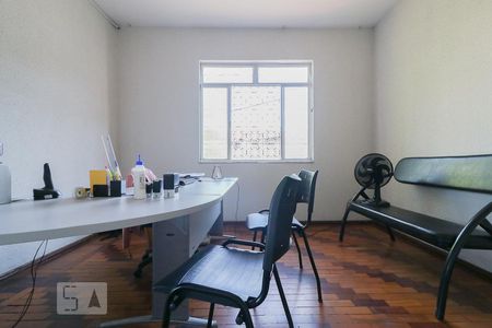 Sala de casa para alugar com 3 quartos, 180m² em Santo André, Belo Horizonte