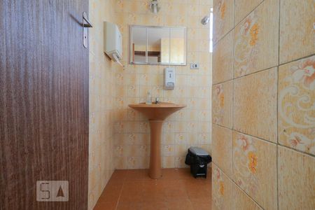 Banheiro de casa para alugar com 3 quartos, 180m² em Santo André, Belo Horizonte