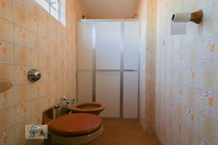 Banheiro de casa para alugar com 3 quartos, 180m² em Santo André, Belo Horizonte