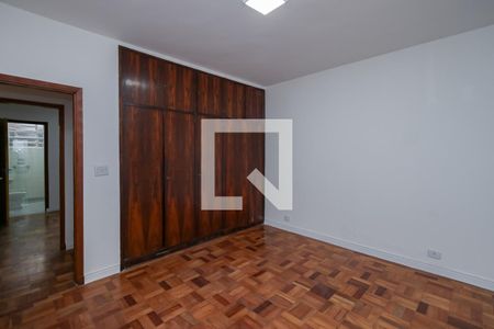 Casa à venda com 200m², 4 quartos e 2 vagas Casa à venda com 200m², 4 quartos e 2 vagasQuarto 1