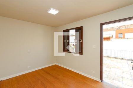 Casa à venda com 200m², 4 quartos e 2 vagas Casa à venda com 200m², 4 quartos e 2 vagasQuarto Externo