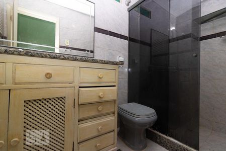 Banheiro de apartamento para alugar com 2 quartos, 58m² em Todos Os Santos, Rio de Janeiro