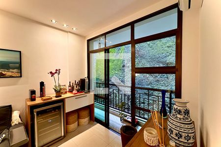 Apartamento à venda com 2 quartos, 69m² em Laranjeiras, Rio de Janeiro