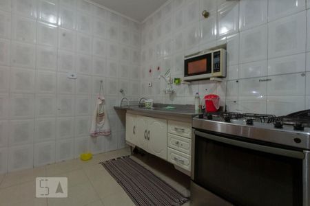 Casa à venda com 180m², 4 quartos e 1 vaga Casa à venda com 180m², 4 quartos e 1 vagaCozinha