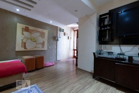 Casa à venda com 180m², 4 quartos e 1 vaga Casa à venda com 180m², 4 quartos e 1 vagaSala