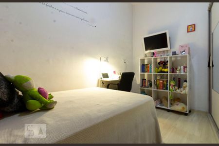 Casa à venda com 180m², 4 quartos e 1 vaga Casa à venda com 180m², 4 quartos e 1 vagaQuarto 4