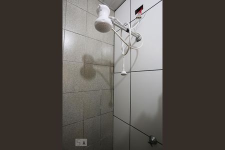 Banheiro de casa para alugar com 1 quarto, 40m² em Conjunto Residencial Butantã, São Paulo