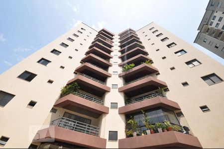 Apartamento à venda com 110m², 3 quartos e 2 vagasFachada