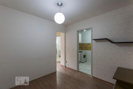 Sala de apartamento para alugar com 1 quarto, 34m² em Vila Califórnia, São Paulo