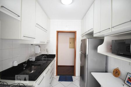 Apartamento para alugar com 61m², 2 quartos e 1 vagaCozinha