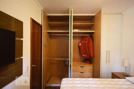Apartamento para alugar com 61m², 2 quartos e 1 vagaArmário do quarto 2