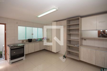 Casa à venda com 140m², 3 quartos e 4 vagas Casa à venda com 140m², 3 quartos e 4 vagasCozinha