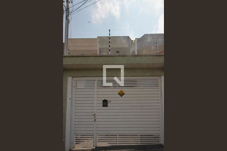 Casa à venda com 140m², 3 quartos e 4 vagas Casa à venda com 140m², 3 quartos e 4 vagasFachada