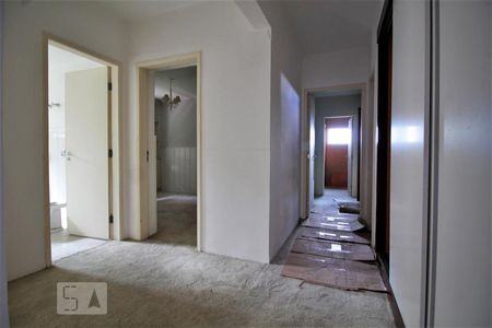 Corredor de apartamento para alugar com 3 quartos, 299m² em Paraisópolis, São Paulo