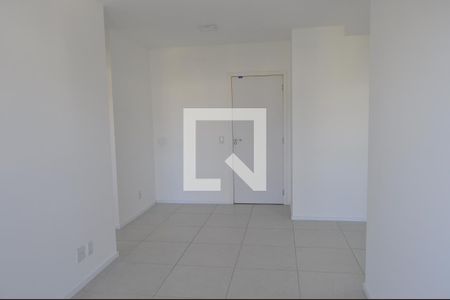 Sala/Cozinha de apartamento para alugar com 2 quartos, 60m² em Todos Os Santos, Rio de Janeiro