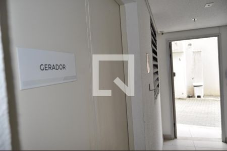 Área comum de apartamento para alugar com 2 quartos, 60m² em Todos Os Santos, Rio de Janeiro