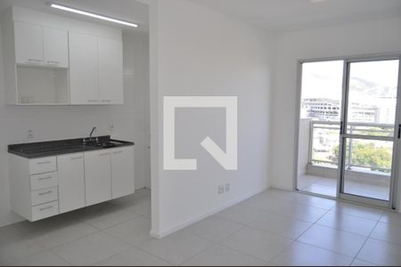Sala/Cozinha de apartamento para alugar com 2 quartos, 60m² em Todos Os Santos, Rio de Janeiro