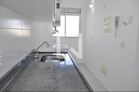 Sala/Cozinha de apartamento para alugar com 2 quartos, 60m² em Todos Os Santos, Rio de Janeiro