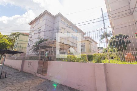 Apartamento à venda com 55m², 2 quartos e 1 vaga Apartamento à venda com 55m², 2 quartos e 1 vagaFachada