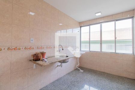 Apartamento à venda com 55m², 2 quartos e 1 vaga Apartamento à venda com 55m², 2 quartos e 1 vagaCozinha e Área de Serviço