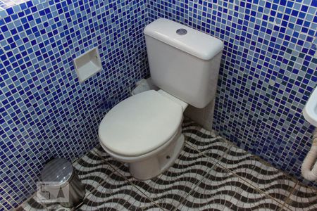 Banheiro de apartamento para alugar com 1 quarto, 42m² em República, São Paulo