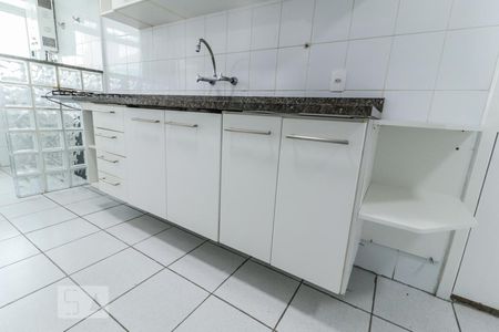 Apartamento à venda com 240m², 4 quartos e 3 vagasCozinha