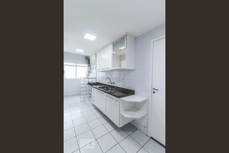Apartamento à venda com 240m², 4 quartos e 3 vagasCozinha