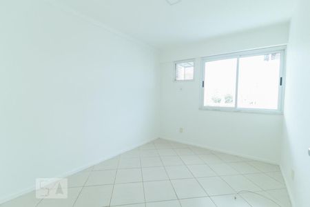 Apartamento à venda com 240m², 4 quartos e 3 vagasQuarto 01