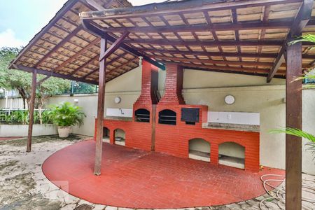 Apartamento à venda com 240m², 4 quartos e 3 vagasChurrasqueira
