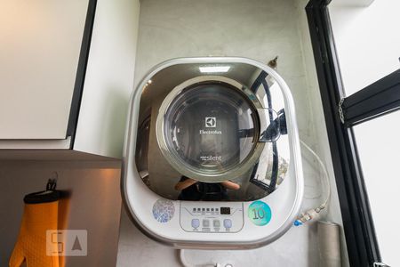 Apartamento para alugar com 56m², 1 quarto e 2 vagas Apartamento para alugar com 56m², 1 quarto e 2 vagasDetalhe área de serviço