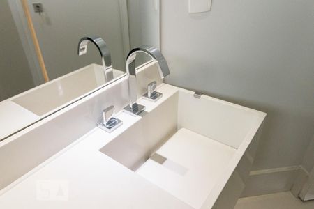 Detalhe banheiro  de apartamento para alugar com 1 quarto, 56m² em Parque da Mooca, São Paulo