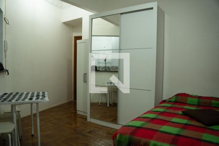 Sala/Quarto de kitnet/studio à venda com 1 quarto, 30m² em Centro, Rio de Janeiro