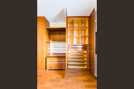 Apartamento à venda com 110m², 2 quartos e 2 vagasSuíte 2