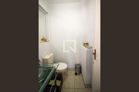 Lavabo de apartamento à venda com 2 quartos, 70m² em Cristal, Porto Alegre