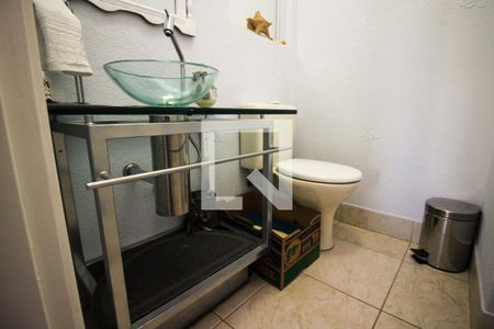 Lavabo de apartamento à venda com 2 quartos, 70m² em Cristal, Porto Alegre