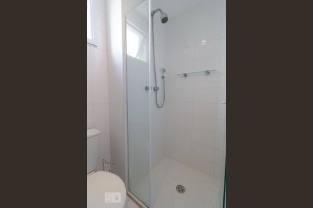 Banheiro de apartamento para alugar com 2 quartos, 76m² em Jardim Aeroporto, São Paulo