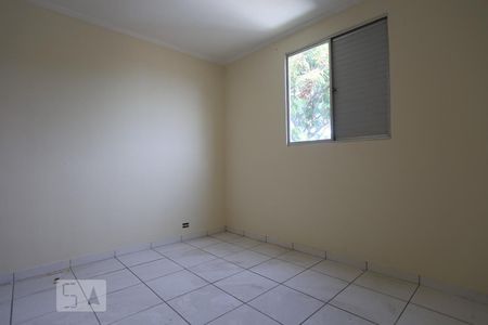 Quarto 01 de apartamento à venda com 2 quartos, 75m² em Quitaúna, Osasco