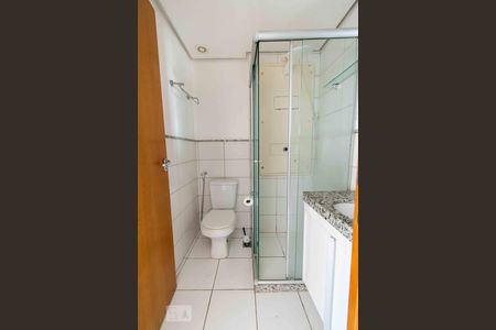 Banheiro de kitnet/studio para alugar com 1 quarto, 30m² em Norte (águas Claras), Brasília