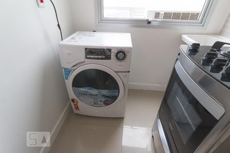 Apartamento para alugar com 70m², 2 quartos e 1 vagaÁrea de Serviço