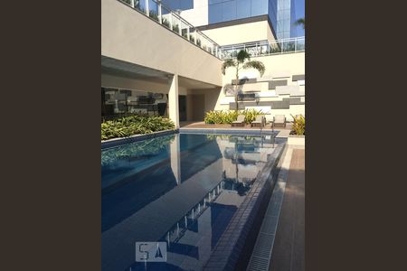 Apartamento para alugar com 70m², 2 quartos e 1 vagaPiscina