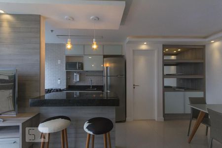 Sala de apartamento para alugar com 2 quartos, 70m² em Barra da Tijuca, Rio de Janeiro