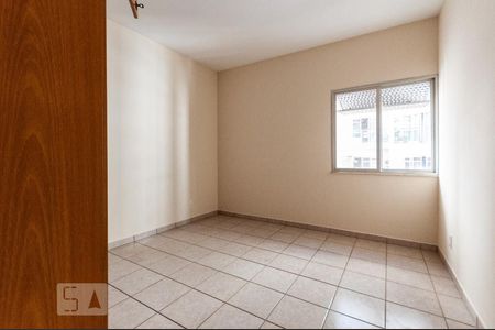 Quarto de apartamento à venda com 1 quarto, 58m² em Cambuí, Campinas