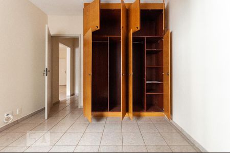 Quarto de apartamento à venda com 1 quarto, 58m² em Cambuí, Campinas