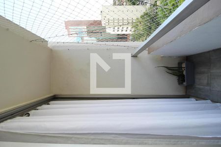 Apartamento para alugar com 55m², 2 quartos e 1 vagaVaranda