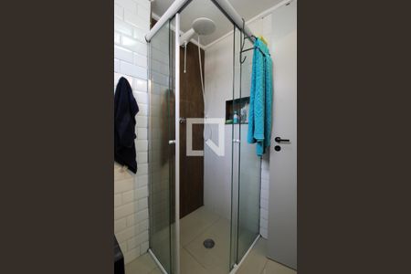 Banheiro da Suíte de apartamento para alugar com 2 quartos, 55m² em Itaim Bibi, São Paulo