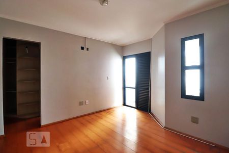 Apartamento à venda com 300m², 4 quartos e 4 vagasSuíte 1