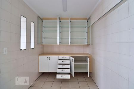 Apartamento à venda com 300m², 4 quartos e 4 vagasCozinha