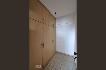 Apartamento à venda com 300m², 4 quartos e 4 vagasQuarto de Serviço